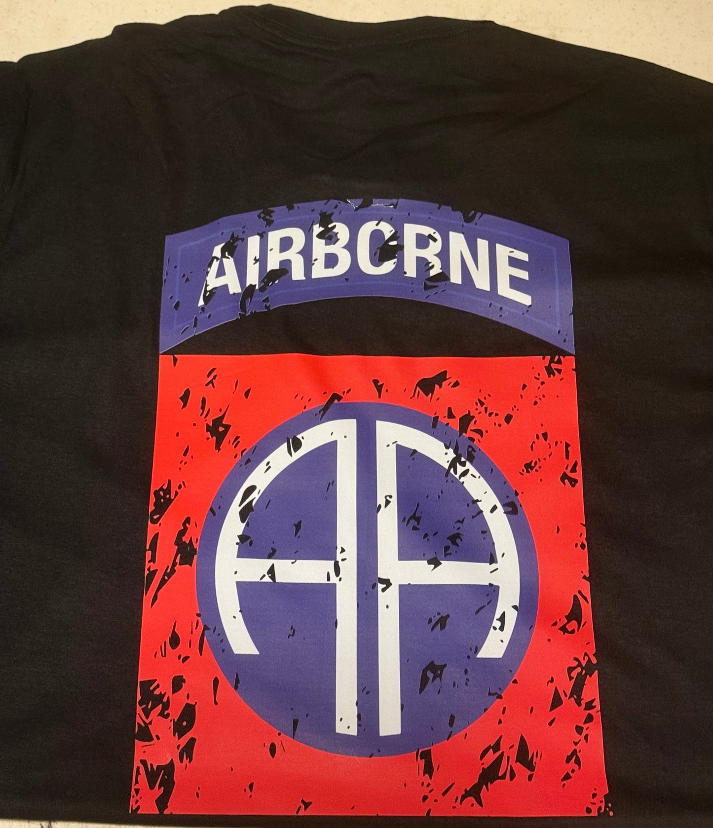 82nd AIRBORNE distressed t-shirt