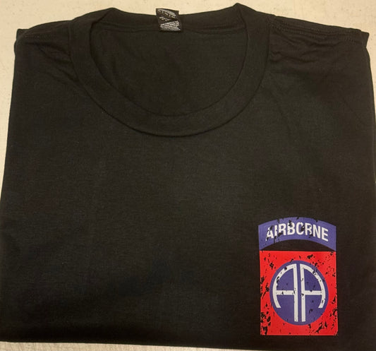 82nd AIRBORNE distressed t-shirt